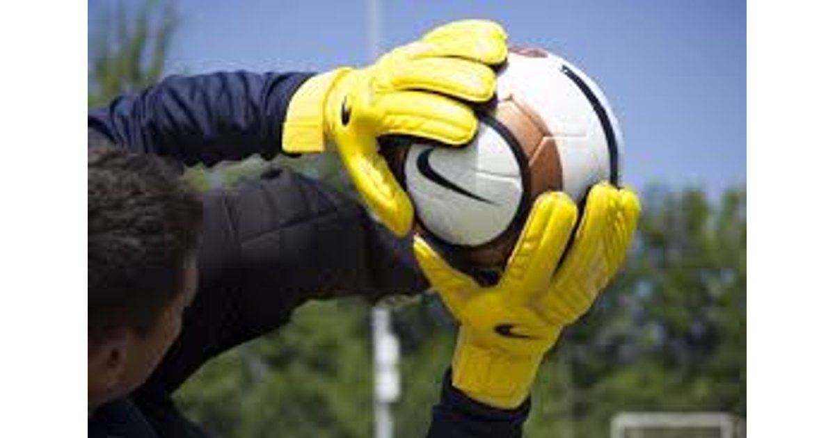 SGK Bluewave Goalkeeper Gloves UK: Full Review and Performance Test